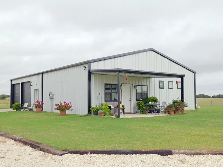Family Barndominium in Little River Academy, TX.