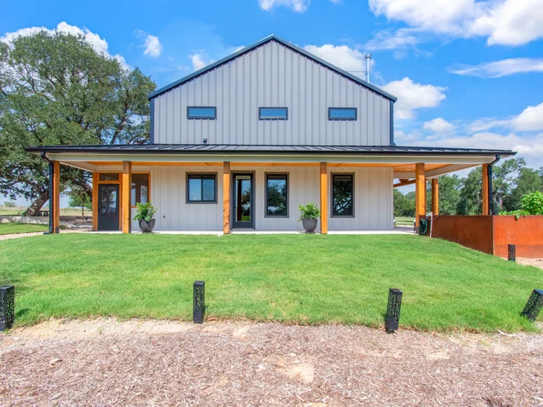 Holland, TX Metal Barndominium.